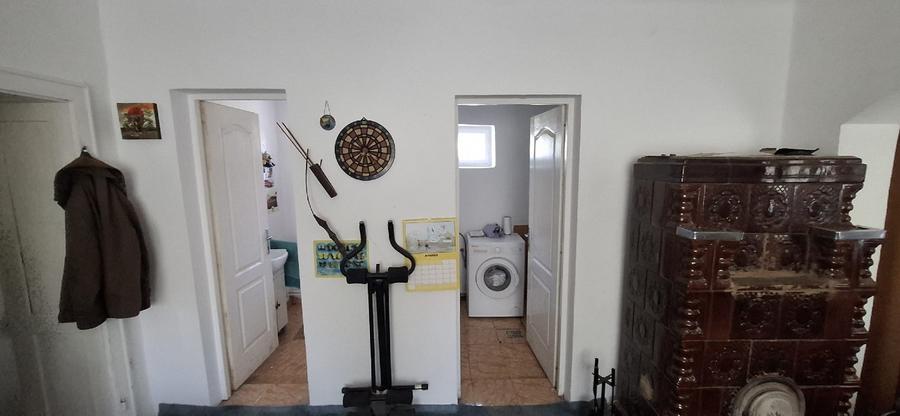 Casă individuală cu 3 camere cu Teren 900 Mp în Central