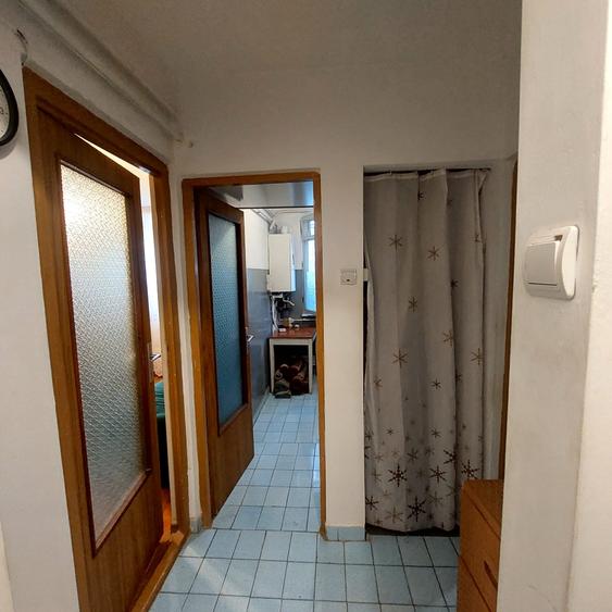 Apartament cu 2 camere decomandat în Micro 19
