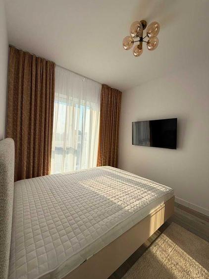 Apartament cu 2 camere decomandat în Baza 3