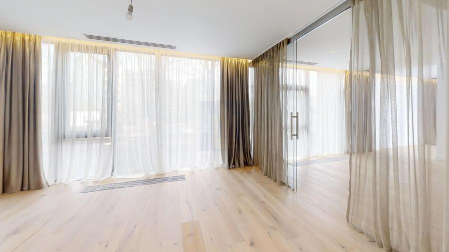Apartament cu 2 camere semidecomandat, mobilat în Eminescu