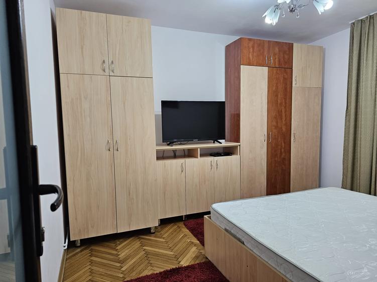 Apartament cu 2 camere decomandat în Andrei Mureșanu