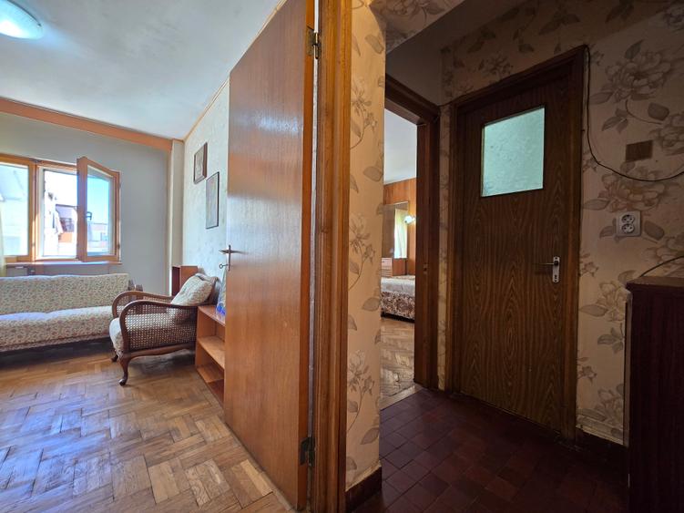 Apartament cu 4 camere decomandat în Ultracentral