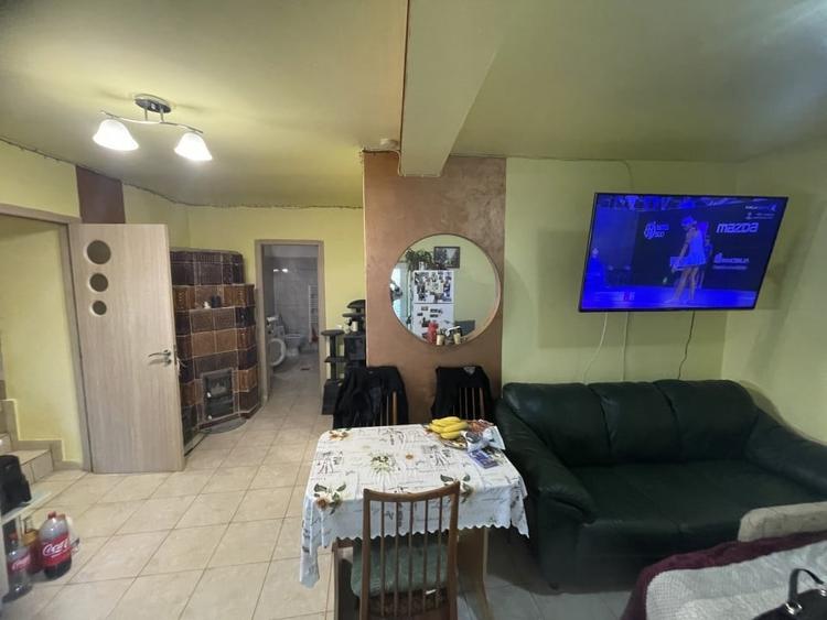 Casă cu 3 camere cu Teren 658 Mp în Central