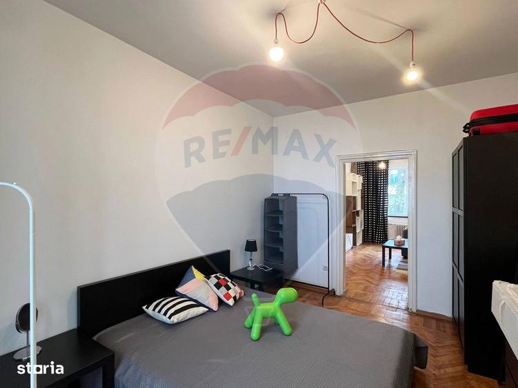Apartament cu 2 camere semidecomandat în Tei