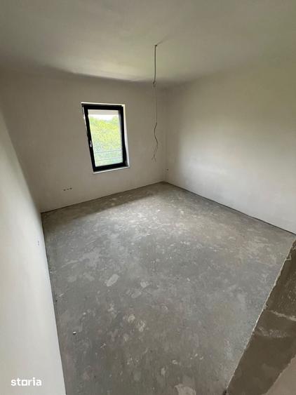 Casă cu 3 camere cu Teren 660 Mp în Burdea