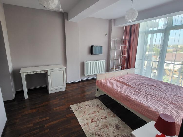 Apartament cu 2 camere semidecomandat, mobilat în Bucium
