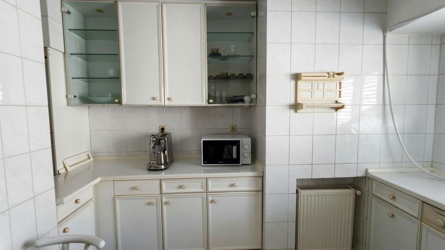 Penthouse cu 4 camere semidecomandat în P-ța Unirii
