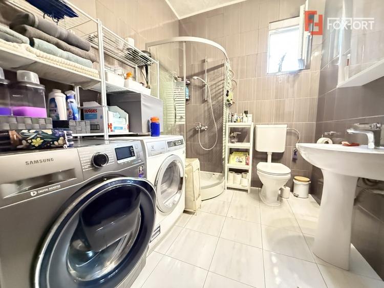 Duplex cu 5 camere cu Canalizare în Săcălaz