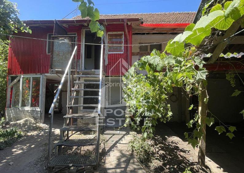 Casa cu etaj Ronat tren 750 mp Casa cu etaj Ronat tren 750 mp