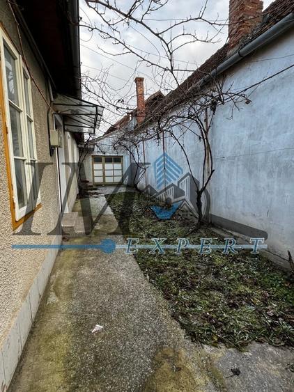 Casa ultracentrală de vânzare in Sebeș - 8