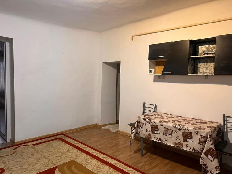 Apartament cu 2 camere, etaj 1 - zona centrala - 4