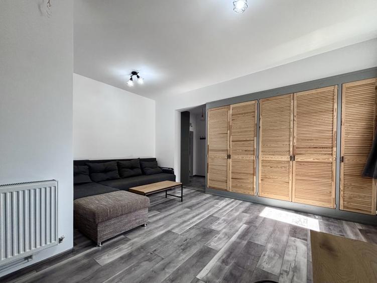 Ultracentral - Hanul cu Peste - La cativa pasi de plaja - 2