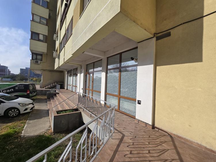 Spatiu Birouri sos Buzaului intrare prin spate - 1