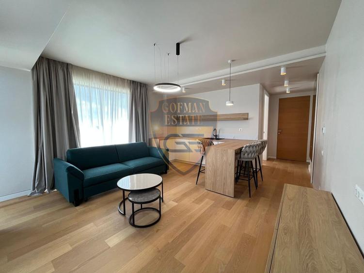 Apartament cu 3 camere decomandat în Olimp