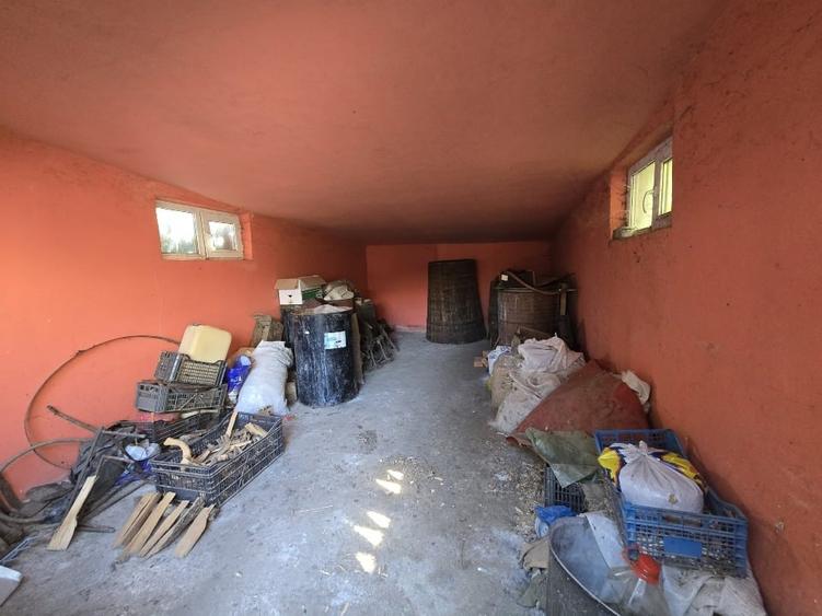 Teren 1300mp cu casa batraneasca - 13