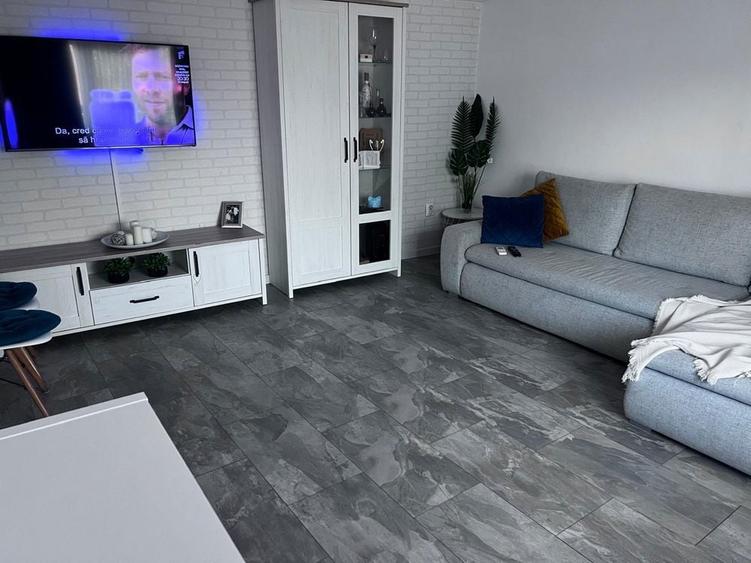 Casa / doua apartamente mari - 6