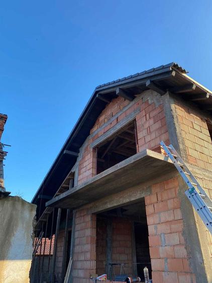 Casa de vanzare parter + mansarda - 1