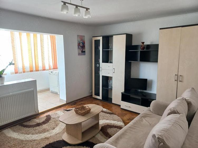 Inchiriez apartament 1 camera zona soarelui direct proprietar - 3