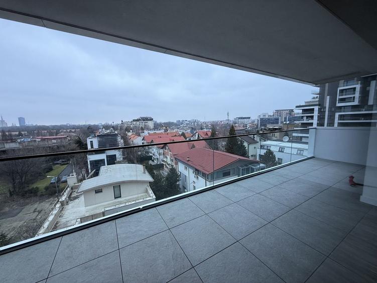 Bloc nou /  Herastrau - 2