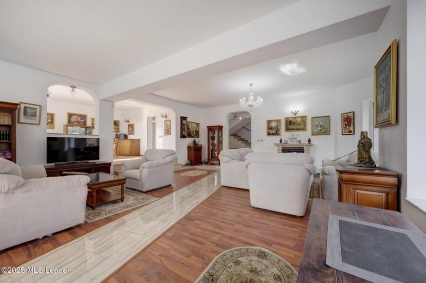 Voluntari, Revolutiei, Vila 2006, 560 mp, teren 1120mp - 3