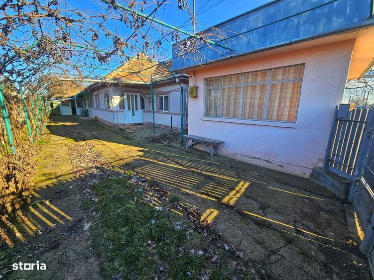 Casa 4 camere, garaj + spa?iu comercial | Sat Nedelea - 8