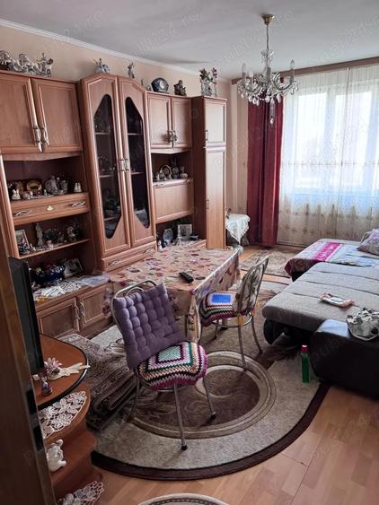 Vand 3 camere zona Calea Bucuresti - 2