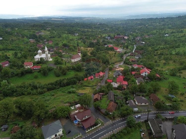 De vânzare casă din caramida cu teren – zonă Pensiunea Secret Garden - 22