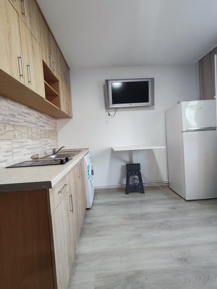 Mini garsoniera de 17mp, bloc renovat, etaj 3, mobilat si utilat - 3