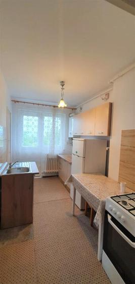 Apartament luminos cu balcon, zona Hotel Royal - 8