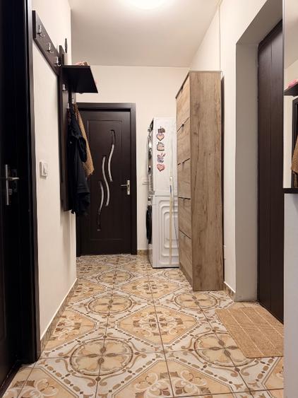 Vând apartament 2 camere  - 5