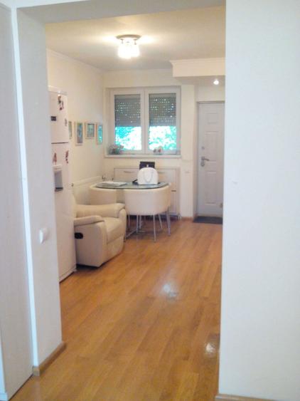 inchiriez garsoniera dubla cocheta Ploiesti -gara de sud 350E - 1