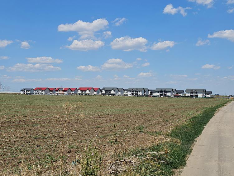 Teren Popesti | A0 | 3.3 HA intravilan | CU P+2 | Comision 0 - 7