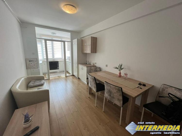 Apartament 2 Camere CENTRU Bloc Nou de Inchiriat Balcon MOBILAT Parcare - 4