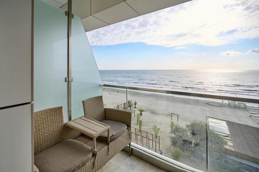 Apartamente cu vedere frontala la mare si parcare subterana in Alezzi Infinitty - 14