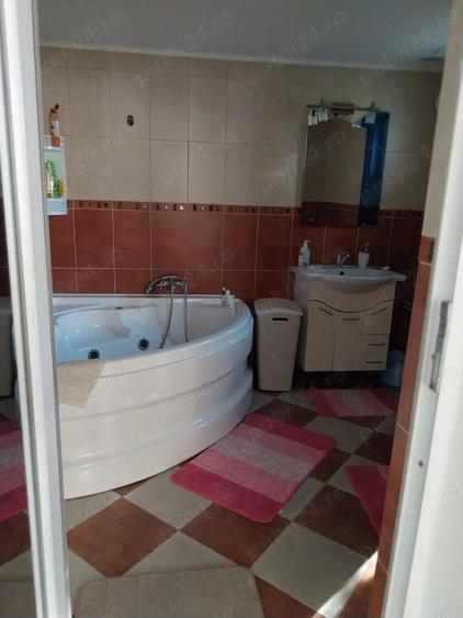 Casa De Vanzare - 6