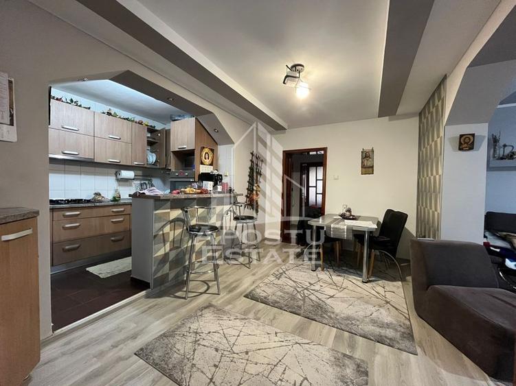 Casa individuala,3 camere, 2 bai, acces auto, garaj,teren 3182 mp - 3