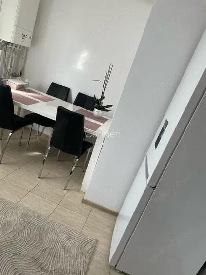 Inchiriez apartament 2 camere , decomandat zona Lenin