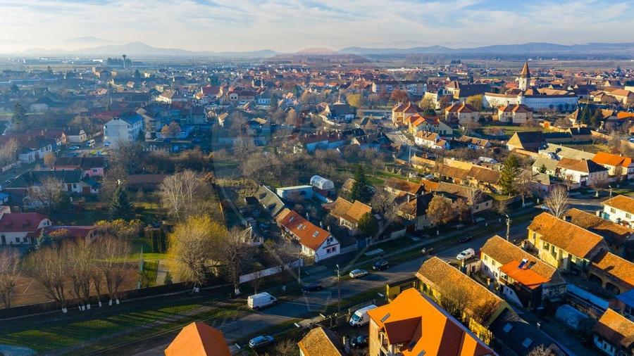 Casă cu 3 camere si teren generos de 1.519 mp în Prejmer /Comision 0% - 31