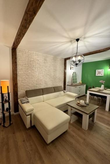 Apartament  de închiriat cu 2 camere, zona Gara - 1