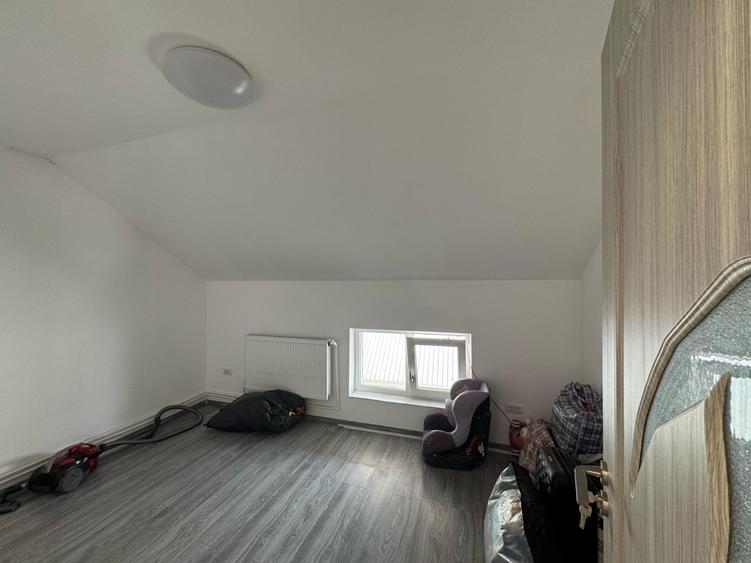 Vila 6 camere cu piscina- se accepta schimb cu apartament + diferenta - 10