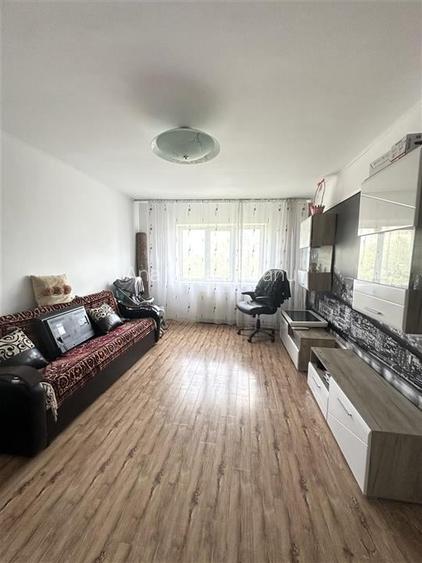 Apartament 3 camere decomandat- CUG, Banca BRD