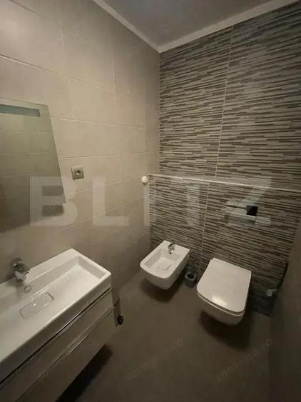 Penthouse cu 4 camere 120 mp si terasa 55 mp, zona centrala - 12