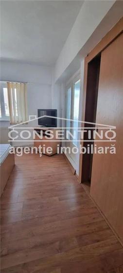 Se vinde gars. conf 1 , decomandata , liber , etj 3 , Centru -Cuza Voda , bloc 1985 - 3