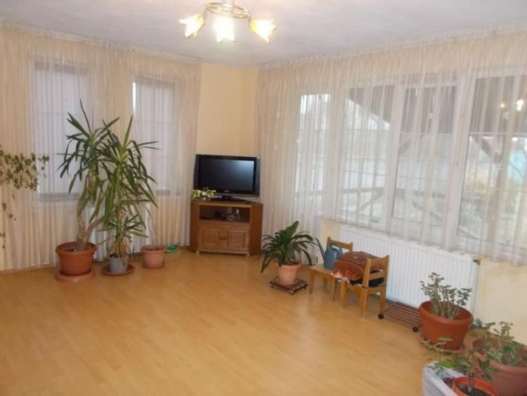 Casă cu 6 camere în Giroc - 1