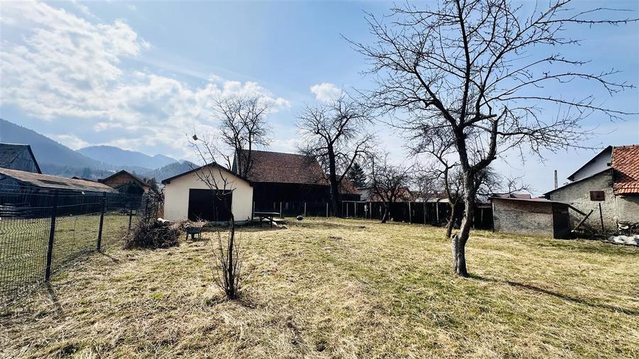 Teren intravilan cu Puz 755mp intre case Sacele - 2