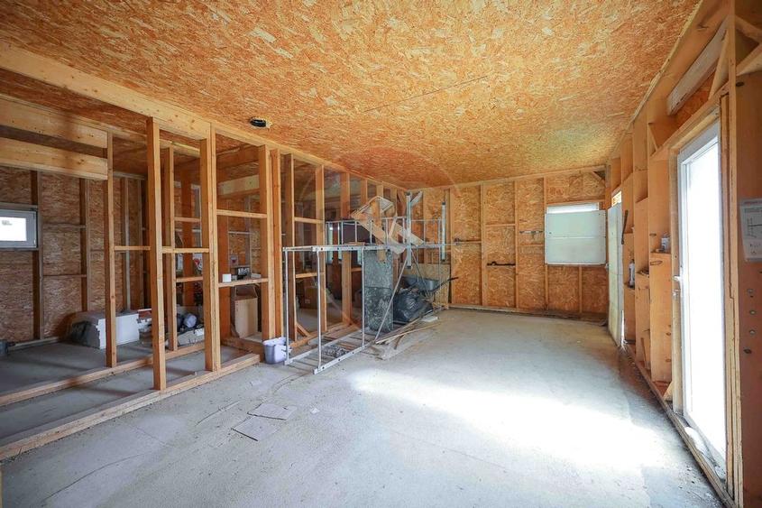 Casa cu 3 camere, anexa si 2042 mp teren de vanzare, in Calea Mare - 7