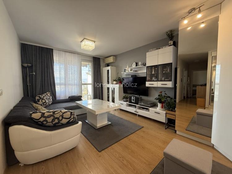 Apartament modern, 3 camere, decomandat, 70 mp utili - Lipovei