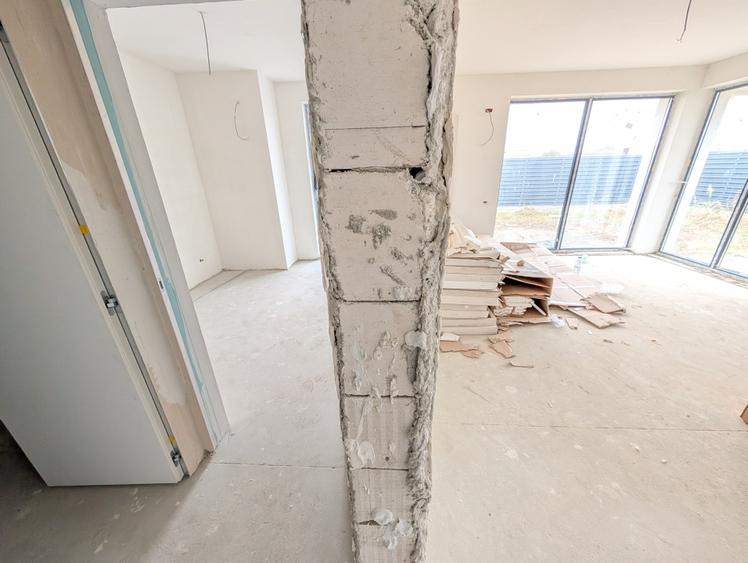Casă individuală cu 6 camere cu Garaj în Tunari