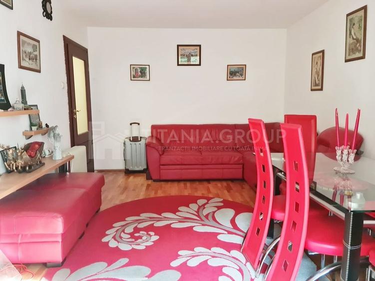 Apartament 3 camere, 2 bai, etj 1, zona Racadau, priveliste superba spre Tampa - 2