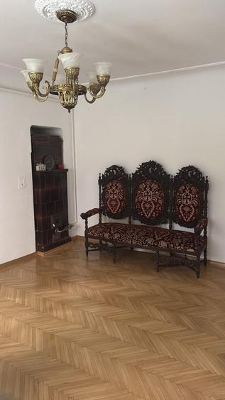 Apartament cu 5 camere în Dorobanți
